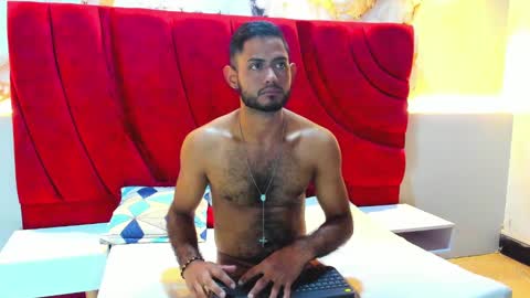 Snapshot of yeferson_scott chatting on October 24, 2025, 1:03 am Yeferson online show from October 24, 2025, 1:03 am