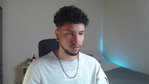 yeff online show from October 18, 2025, 5:32 am