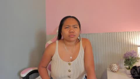 yeika_foxy online show from April 8, 2026, 11:10 am