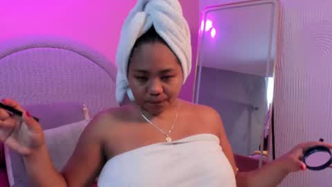 yeika_foxy online show from July 22, 2026, 11:24 am