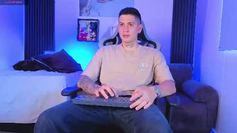 YEIKO ROMERO online show from June 12, 2026, 7:13 pm