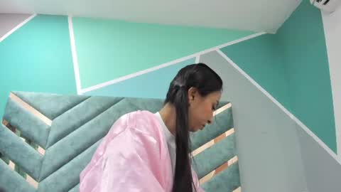 Yeily online show from July 15, 2026, 11:15 am