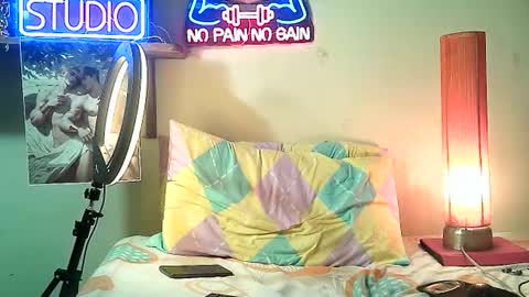 Snapshot of yeisoncastellanos1999 chatting on January 7, 2026, 11:56 am yeisoncastellanos1999 online show from January 7, 2026, 11:56 am