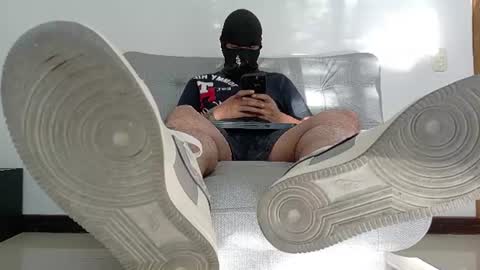 yeisongomezz online show from July 14, 2026, 10:04 pm