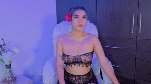 Yeli Amber online show from September 11, 2025, 8:58 am