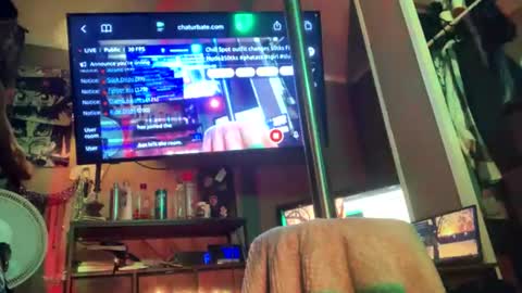 Snapshot of yelladaniella chatting on June 21, 2026, 12:24 am Ella Ts online show from June 21, 2026, 12:24 am