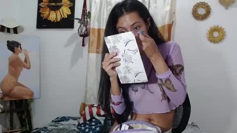 Snapshot of yemaya_28 chatting on February 1, 2025, 12:37 pm Yemaya 28 online show from February 1, 2025, 12:37 pm