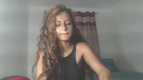 Snapshot of yemaya_28 chatting on April 20, 2026, 4:15 am Yemaya 28 online show from April 20, 2026, 4:15 am