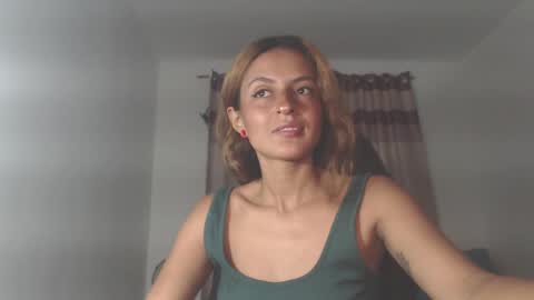 Snapshot of yemaya_28 chatting on May 9, 2026, 5:34 am Yemaya 28 online show from May 9, 2026, 5:34 am