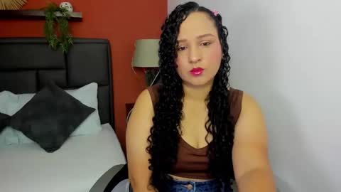 Y E R A  online show from December 17, 2025, 12:00 pm