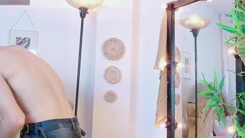 Snapshot of yeremmy_twink chatting on May 19, 2026, 6:58 pm yeremmy_twink online show from May 19, 2026, 6:58 pm