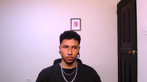 Snapshot of yerfon_s1 chatting on December 22, 2024, 10:47 pm Yeff ind. model online show from December 22, 2024, 10:47 pm