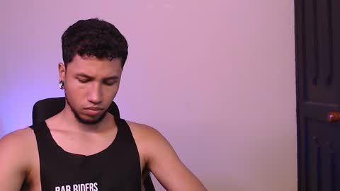 Snapshot of yerfon_s1 chatting on January 9, 2025, 8:55 pm Yeff ind. model online show from January 9, 2025, 8:55 pm