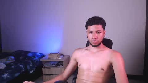 Snapshot of yerfon_s1 chatting on March 5, 2025, 4:02 am Yeff ind. model online show from March 5, 2025, 4:02 am