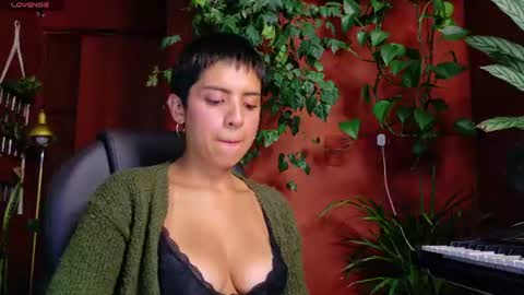Snapshot of yeriawaddell_ chatting on June 10, 2026, 11:57 pm yeriawaddell online show from June 10, 2026, 11:57 pm