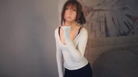 Rin  online show from April 27, 2026, 12:14 pm