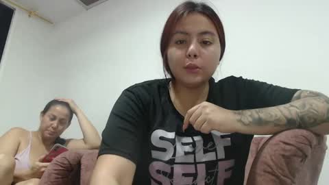 Snapshot of yessica_08 chatting on May 27, 2026, 2:52 am yessica and andres online show from May 27, 2026, 2:52 am