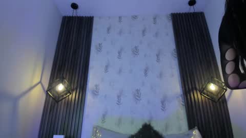 Yessicsa  online show from June 16, 2026, 12:35 am