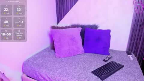 Yessicsa  online show from June 27, 2026, 12:44 pm