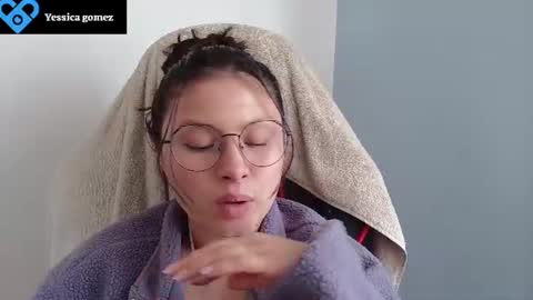 Snapshot of yessica_gomez01 chatting on June 26, 2026, 10:14 pm yessica_gomez01 online show from June 26, 2026, 10:14 pm