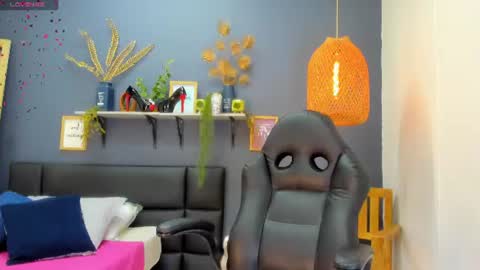 yessika_parker online show from July 23, 2026, 8:45 am