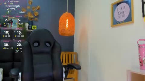 yessika_parker online show from July 26, 2026, 8:43 am