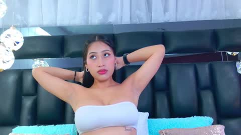 Yesy online show from September 14, 2025, 7:13 pm