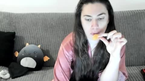 Kira online show from March 19, 2026, 4:55 pm