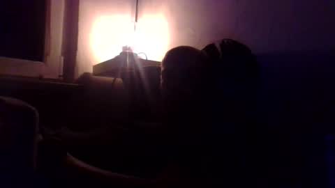 yewloo online show from November 18, 2025, 3:38 pm