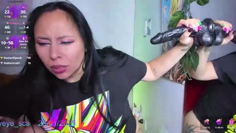 Luna online show from January 28, 2025, 3:46 pm