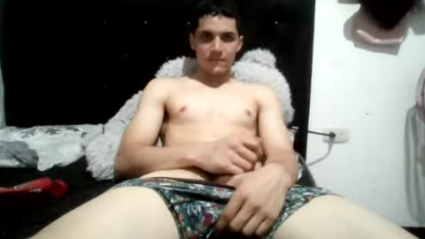 Snapshot of yhoangaga2025 chatting on June 26, 2026, 3:33 am yhoangaga2025 online show from June 26, 2026, 3:33 am