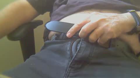 yigalb_ online show from December 19, 2024, 11:29 am