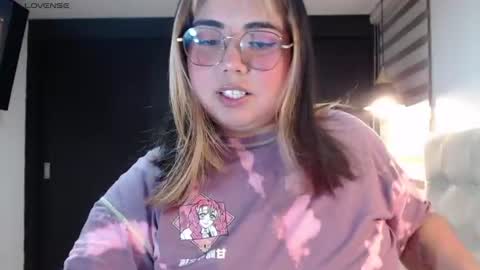 hii i am yini online show from July 23, 2026, 1:58 am