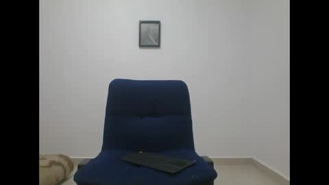 yissus_20 online show from November 7, 2025, 2:11 am