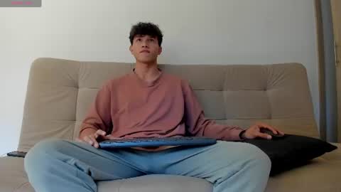 yizus_bonz online show from July 18, 2026, 9:29 pm