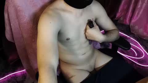 Snapshot of ylk_ chatting on November 24, 2025, 3:23 pm Darius online show from November 24, 2025, 3:23 pm