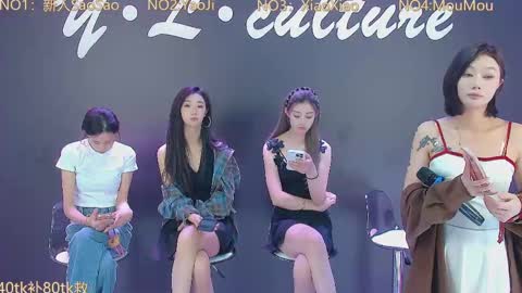 ylwh001 online show from September 13, 2025, 2:22 am