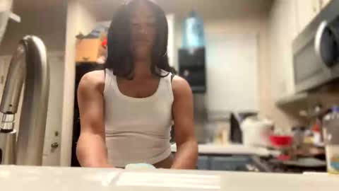 Palmela Handerson online show from January 9, 2025, 6:38 am