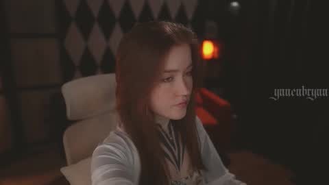 Snapshot of ynnenbrynn chatting on September 9, 2025, 8:14 am ynnenbrynn online show from September 9, 2025, 8:14 am