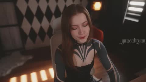 Snapshot of ynnenbrynn chatting on September 16, 2025, 6:58 am ynnenbrynn online show from September 16, 2025, 6:58 am