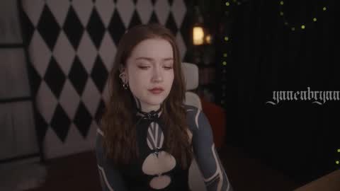 Snapshot of ynnenbrynn chatting on October 9, 2025, 4:54 am ynnenbrynn online show from October 9, 2025, 4:54 am