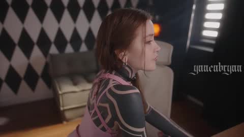 Snapshot of ynnenbrynn chatting on October 17, 2025, 6:49 am ynnenbrynn online show from October 17, 2025, 6:49 am