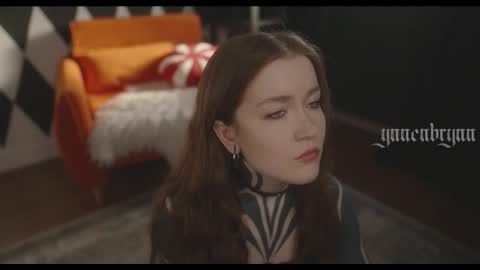 ynnenbrynn online show from February 2, 2026, 6:01 am