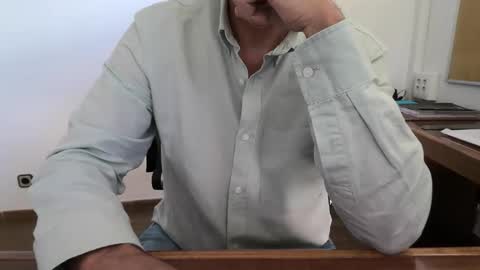 Snapshot of yo47 chatting on October 23, 2025, 12:37 pm Yo47 online show from October 23, 2025, 12:37 pm