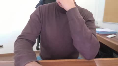 Snapshot of yo47 chatting on December 1, 2025, 2:55 pm Yo47 online show from December 1, 2025, 2:55 pm