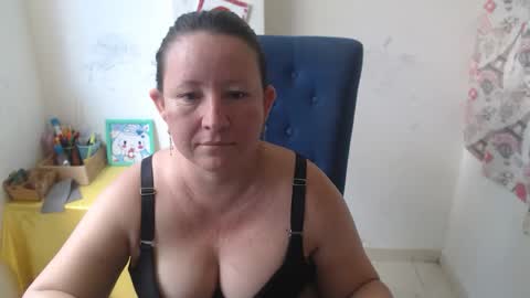 yohis online show from April 1, 2026, 6:05 pm