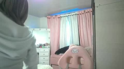 yokiko online show from September 19, 2025, 2:18 pm