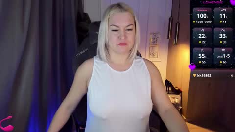 Snapshot of yolanda_kiss chatting on March 1, 2025, 8:10 pm Yolanda online show from March 1, 2025, 8:10 pm