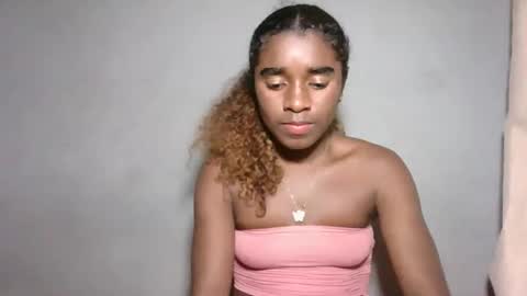 Snapshot of yolandrina05 chatting on October 10, 2025, 9:47 pm yolandrina05 online show from October 10, 2025, 9:47 pm