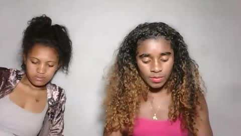 Snapshot of yolandrina05 chatting on October 15, 2025, 8:14 am yolandrina05 online show from October 15, 2025, 8:14 am